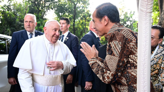 Sambut Paus Fransiskus dalam Misa Suci di GBK, Presiden Jokowi: Semoga Menjadi Berkat bagi Sesama