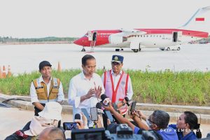 Pesawat Kepresidenan Berhasil Mendarat Perdana dengan Lancar di Bandara IKN