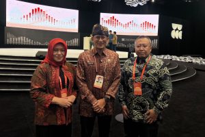 Hadir di WCCE 2024, Menparekraf Promosikan Hari Batik Sedunia