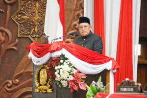 Paripurna Istimewa Hari Jadi Jatim 79. Pj Gubernur Optimis Sinergi Eksekutif – Legislatif Wujudkan Jatim Maju dan Sejahtera