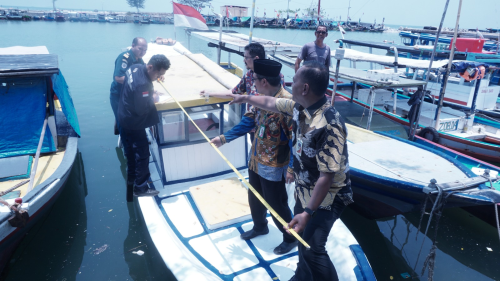 Kemenhub Buka Gerai Pembuatan E-Pas Kecil Gratis bagi Nelayan di Pulau Seribu