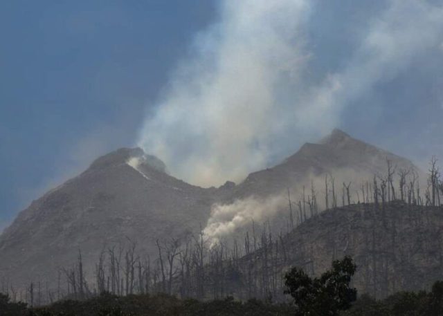 Kemenhub Bakal Tambah Frekuensi Penerbangan ke Bandara Terdekat NTT Tidak Terdampak Erupsi Gunung Lewotobi