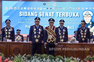 BPSDMP Cetak Sejarah Kukuhkan Guru Besar Pertama Bidang Maritim