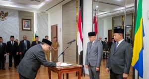 Dilantik, Iskandar Zulkarnain Resmi Jadi Penjabat Sekretaris Daerah Kota Bandung