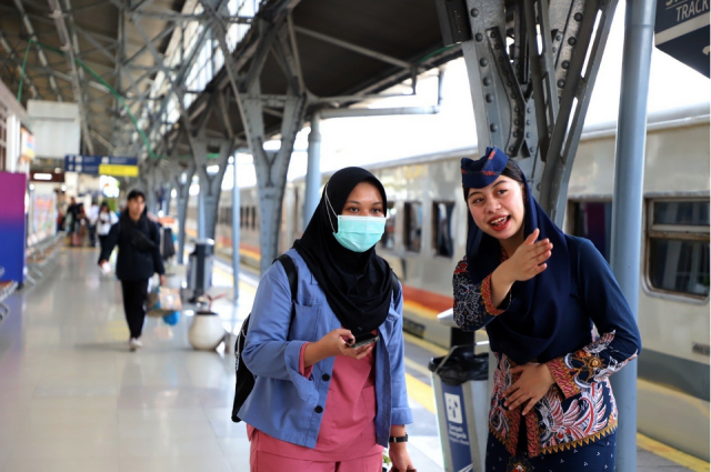 Liburan Seru Nataru, Bersama KAI yang Selalu Siap Melayani dengan Hati