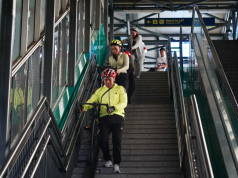 Antusiasme Pengguna LRT Jabodebek dengan Kebijakan Membawa Sepeda Standar