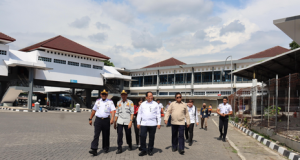 Cek Situasi Arus Mudik di Terminal Giwangan, Wamenhub Tekankan Pelayanan Penumpang