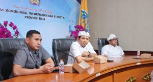 Diskominfo Jatim Tinjau Penerapan Sistem Pemerintahan Berbasis Elektronik di Bali