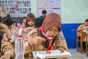 Program Makan Bergizi Gratis untuk Anak Sekolah di Jakarta Dimulai Besok