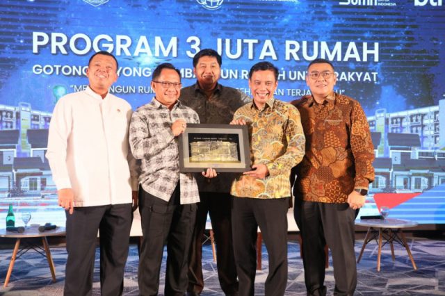 Mendagri Puji Strategi Menteri Maruarar Sediakan Perumahan bagi Masyarakat Berpenghasilan Rendah