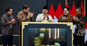 Presiden Prabowo Resmikan Layanan Bank Emas Pertama di Indonesia, Perkuat Kedaulatan Ekonomi