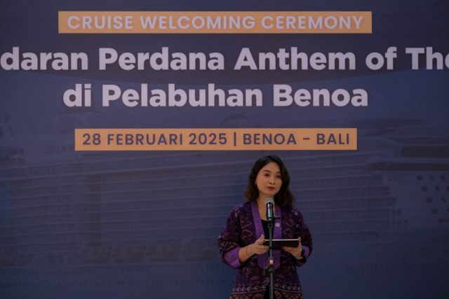 Wamenpar Sambut Kedatangan Kapal Pesiar ‘Anthem of the Seas’ ke Bali